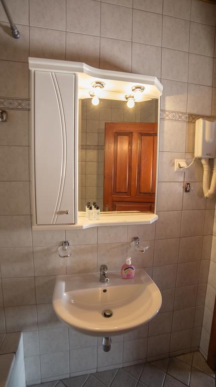 Papigo Astraka II Hotel Екстериор снимка